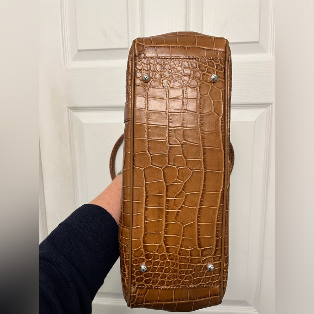 NWOT Brighton crocodile embossed leather shoulder bag - Picture 5 of 10